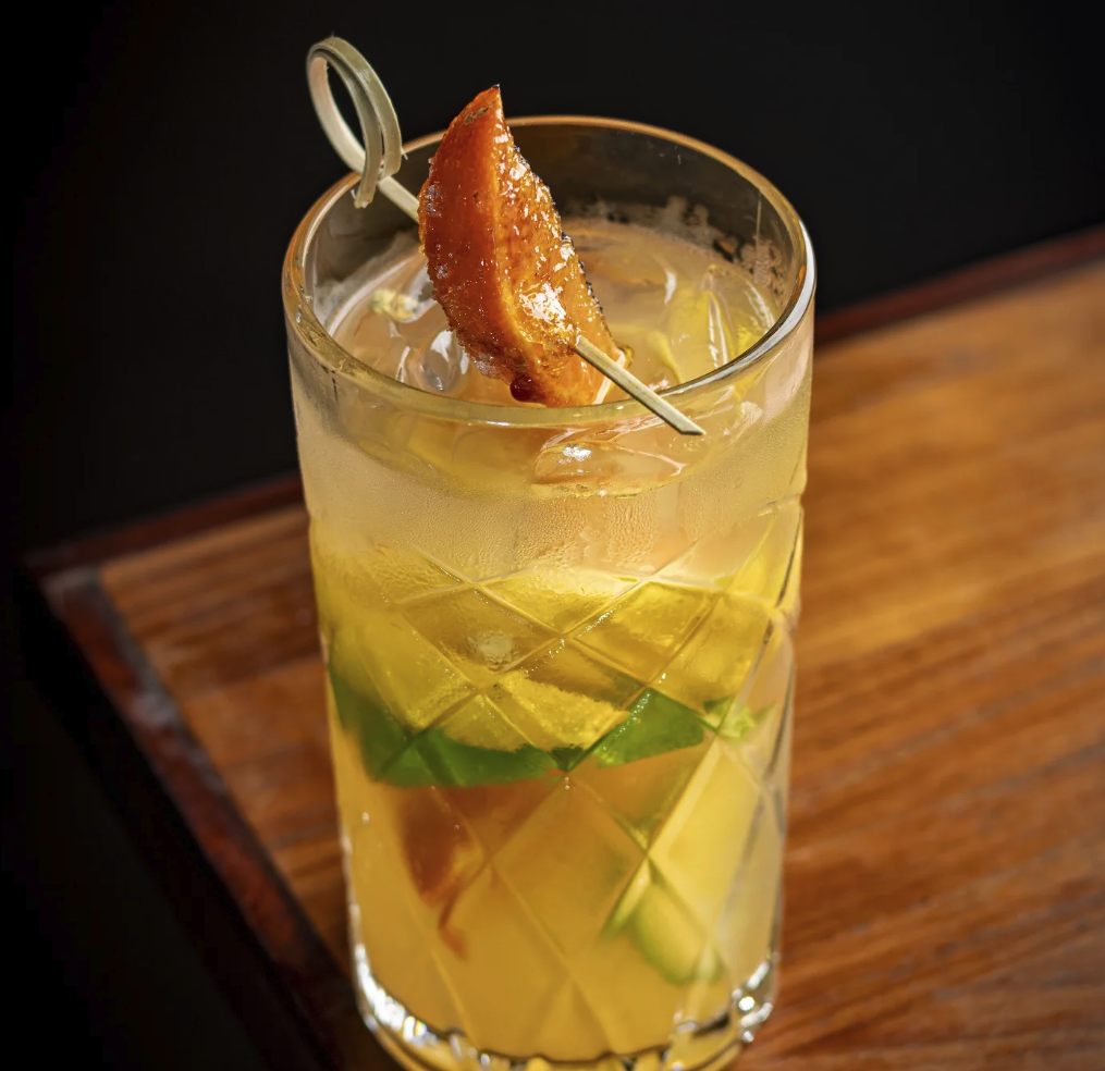 Drink de mixologia assinado pela Terroir Service